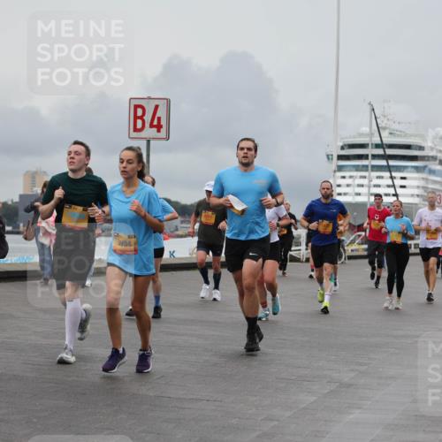 13.09.2026 - Kiel Lauf Andreas Tolksdorf http://msf.ph/oto/10463319 13.09.2026 12:03:29 Kiellinie 9468, 3934, 4, 8317, 11925 meine-sportfotos.de