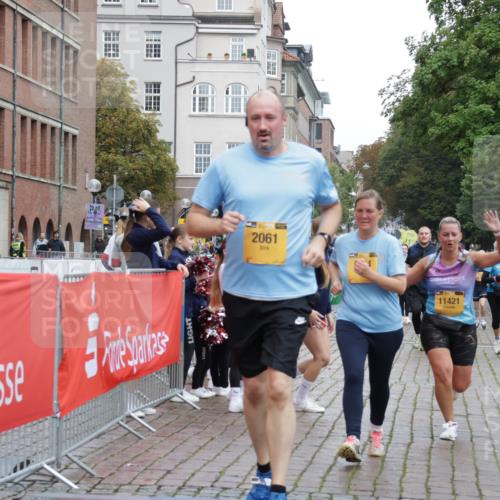 13.09.2026 - Kiel Lauf Yannick Fuchs http://msf.ph/oto/10463361 13.09.2026 09:55:30 Ziel 1495, 2061, 2186, 5824, 7846, 8408, 11421, 1354, 1412, 1436, 2079, 2186, 4107, 4640, 5307, 5883, 6054, 6102, 6158, 7322, 9117, 9588, 10609, 10635, 10743, 11564, 12514, 4121, 4174, 5986, 7087, 8976, 9226, 9741, 11962, 11970, 12142, 12261, 1436, 4107, 5307, 6054, 6158, 6955, 7813, 7819, 7969, 9509, 9790, 9932 meine-sportfotos.de