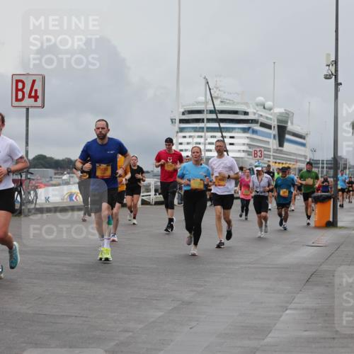 13.09.2026 - Kiel Lauf Andreas Tolksdorf http://msf.ph/oto/10463379 13.09.2026 12:03:31 Kiellinie 831, 124, 4, 4, 1670, 3772, 11925, 3 meine-sportfotos.de