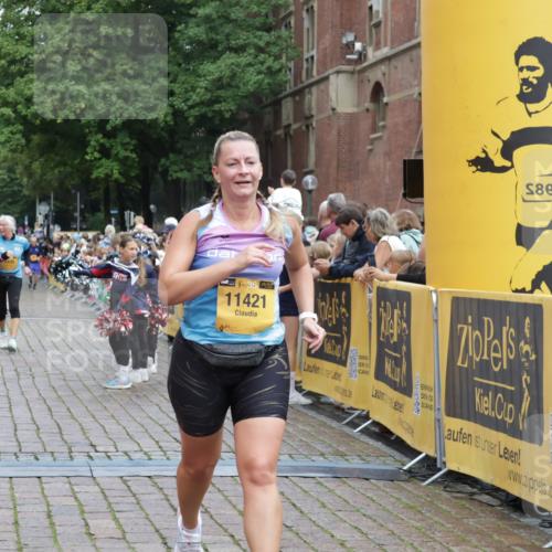 13.09.2026 - Kiel Lauf Yannick Fuchs http://msf.ph/oto/10463396 13.09.2026 09:55:33 Ziel 1495, 2061, 5824, 5986, 7087, 7846, 8408, 11421, 1354, 1412, 2079, 2186, 4640, 5883, 6102, 7322, 9117, 9588, 10609, 10635, 10743, 11564, 12514, 1589, 2227, 4121, 4174, 8248, 8976, 9226, 9399, 9741, 11962, 11970, 12142, 12261, 12463, 1436, 4107, 5307, 6054, 6158, 6955, 7969, 9509, 9588, 9790, 10635 meine-sportfotos.de