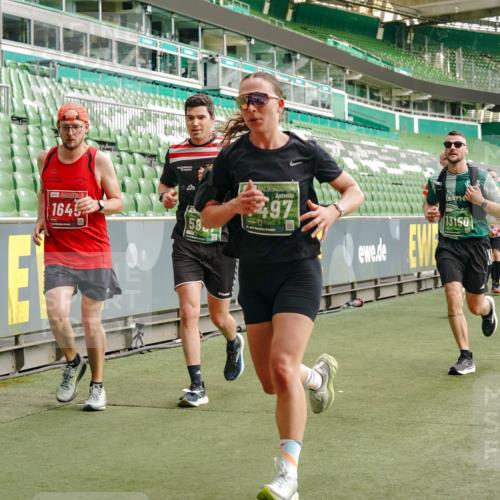 13.09.2026 - 21. swb-Marathon Bremen Michael Burmester http://msf.ph/oto/10463463 13.09.2026 12:55:55 Laufen im Stadion 201, 205, 307, 388, 411, 431, 465, 495, 655, 854, 876, 913, 926, 948, 1053, 1058, 1130, 1197, 1390, 1537, 1599, 1645, 1750, 1972, 2001, 2040, 2122, 2125, 2234, 2251, 2260, 2319, 2383, 2390, 2473, 2474, 2535, 2604, 2733, 2801, 2812, 2870, 2922, 2948, 3012, 3057, 3119, 3134, 3175, 3192, 3202, 3206, 3241, 3246, 3290, 3346, 3348, 3356, 3411, 3508, 3706, 3716, 3836, 4135, 4137, 4171, 4413, 4455, 4479, 4733, 5277, 5430, 5530, 6106, 2498, 3085 meine-sportfotos.de
