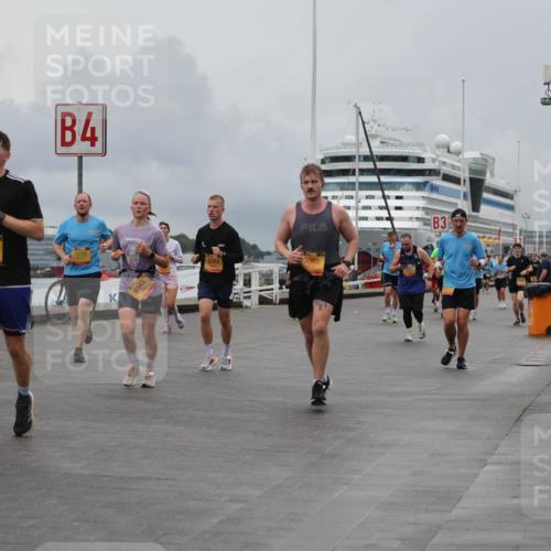 13.09.2026 - Kiel Lauf Andreas Tolksdorf http://msf.ph/oto/10463554 13.09.2026 12:03:48 Kiellinie 4601, 8652, 4, 9342, 3, 6343, 3659 meine-sportfotos.de