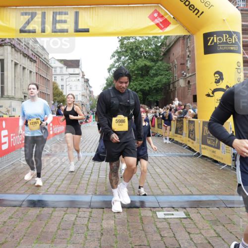 13.09.2026 - Kiel Lauf Yannick Fuchs http://msf.ph/oto/10463562 13.09.2026 09:55:43 Ziel 4121, 4174, 5986, 7087, 7846, 8408, 8976, 9226, 9741, 11962, 11970, 12142, 12261, 1354, 1495, 2061, 2079, 2186, 5824, 5883, 6102, 7322, 9117, 10609, 10743, 11421, 11564, 12514, 1176, 1589, 2227, 5056, 8248, 8521, 9399, 10248, 10267, 11886, 12463, 1412, 4640, 6102, 9588, 10609, 10743, 11564, 12514 meine-sportfotos.de