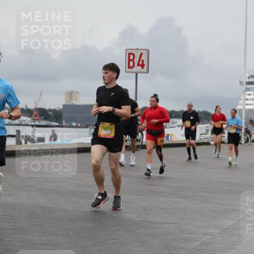 13.09.2026 - Kiel Lauf Andreas Tolksdorf http://msf.ph/oto/10463598 13.09.2026 12:04:00 Kiellinie 10619, 12427, 4, 3 meine-sportfotos.de