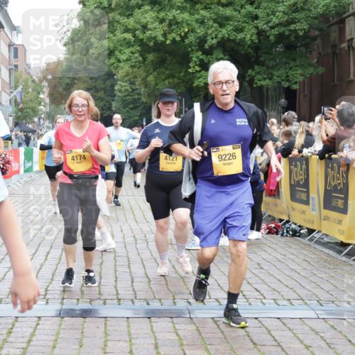 13.09.2026 - Kiel Lauf Yannick Fuchs http://msf.ph/oto/10463651 13.09.2026 09:55:50 Ziel 1589, 2227, 4121, 4174, 8248, 8976, 9226, 9399, 9741, 12142, 12463, 1354, 1495, 2061, 2186, 5824, 5883, 5986, 7087, 7322, 7846, 8408, 11421, 11962, 11970, 12261, 50, 51, 1176, 1961, 4388, 5056, 6515, 8521, 10248, 10267, 10787, 11357, 11385, 11886, 12735, 12736, 12752, 2079, 5883, 6102, 9117, 10609, 10743, 11564, 12514 meine-sportfotos.de
