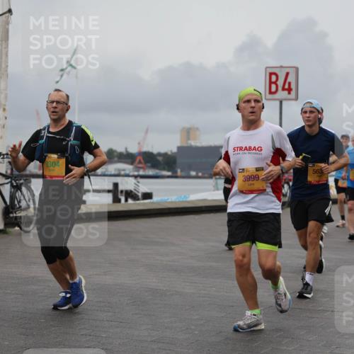 13.09.2026 - Kiel Lauf Andreas Tolksdorf http://msf.ph/oto/10463752 13.09.2026 12:04:18 Kiellinie 12255, 38, 9304, 4, 38, 3999, 563, 1250 meine-sportfotos.de