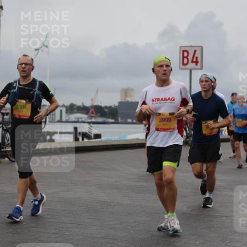 13.09.2026 - Kiel Lauf Andreas Tolksdorf http://msf.ph/oto/10463761 13.09.2026 12:04:18 Kiellinie 9304, 4, 38, 3999, 1250 meine-sportfotos.de