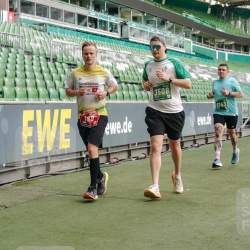 13.09.2026 - 21. swb-Marathon Bremen Michael Burmester http://msf.ph/oto/10463767 13.09.2026 12:56:00 Laufen im Stadion 201, 205, 307, 388, 411, 431, 465, 495, 655, 854, 876, 913, 926, 948, 1053, 1058, 1130, 1197, 1390, 1537, 1599, 1645, 1750, 1972, 2001, 2040, 2122, 2125, 2234, 2251, 2260, 2319, 2383, 2390, 2473, 2474, 2535, 2604, 2634, 2733, 2761, 2812, 2870, 2922, 2948, 3057, 3119, 3134, 3175, 3192, 3202, 3206, 3241, 3246, 3290, 3346, 3348, 3356, 3411, 3508, 3706, 3716, 3836, 4135, 4137, 4171, 4413, 4455, 4479, 4733, 5277, 5430, 5530, 6106, 2498, 3085 meine-sportfotos.de