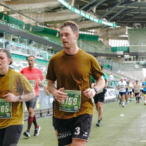 13.09.2026 - 21. swb-Marathon Bremen Michael Burmester http://msf.ph/oto/10463801 13.09.2026 13:12:50 Laufen im Stadion 118, 183, 270, 278, 349, 514, 576, 600, 695, 702, 703, 843, 933, 950, 1005, 1113, 1143, 1226, 1286, 1334, 1426, 1435, 1596, 1641, 1849, 1851, 1936, 1952, 1991, 2005, 2079, 2248, 2264, 2281, 2336, 2353, 2375, 2377, 2398, 2426, 2439, 2461, 2478, 2505, 2612, 2659, 2665, 2673, 2684, 2765, 2773, 2792, 2804, 2815, 2816, 2822, 2850, 2860, 2884, 2895, 2907, 2921, 2963, 2966, 2972, 2975, 2976, 3016, 3027, 3079, 3082, 3143, 3155, 3253, 3277, 3293, 3308, 3313, 3328, 3349, 3434 meine-sportfotos.de