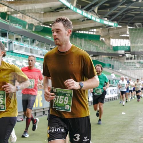 13.09.2026 - 21. swb-Marathon Bremen Michael Burmester http://msf.ph/oto/10463818 13.09.2026 13:12:50 Laufen im Stadion 118, 183, 270, 278, 349, 514, 576, 600, 695, 702, 703, 843, 933, 950, 1005, 1113, 1143, 1226, 1286, 1334, 1426, 1435, 1596, 1641, 1849, 1851, 1936, 1952, 1991, 2005, 2079, 2248, 2264, 2281, 2336, 2353, 2375, 2377, 2398, 2426, 2439, 2461, 2478, 2505, 2612, 2659, 2665, 2673, 2684, 2765, 2773, 2792, 2804, 2815, 2816, 2822, 2850, 2860, 2884, 2895, 2907, 2921, 2963, 2966, 2972, 2975, 2976, 3016, 3027, 3079, 3082, 3143, 3155, 3253, 3277, 3293, 3308, 3313, 3328, 3349, 3434 meine-sportfotos.de