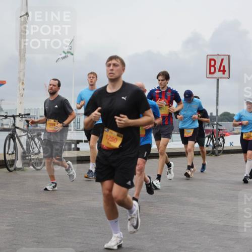 13.09.2026 - Kiel Lauf Andreas Tolksdorf http://msf.ph/oto/10463833 13.09.2026 12:04:21 Kiellinie 881, 11891, 1250, 4, 7297 meine-sportfotos.de