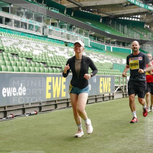 13.09.2026 - 21. swb-Marathon Bremen Michael Burmester http://msf.ph/oto/10463835 13.09.2026 10:35:01 Laufen im Stadion 10018, 10093, 10144, 10147, 10157, 10173, 10175, 10177, 10181, 10182, 10185, 10195, 10240, 10245, 10254, 10297, 10309, 10355, 10356, 10367, 10368, 10369, 10377, 10409, 10415, 10427, 10428, 10460, 10477, 10485, 10492, 10528, 10559, 10578, 10604, 10617, 10636, 10639, 10668, 10669, 10677, 10691, 10699, 10700, 10715, 10772, 10787, 10828, 10857, 10914, 10928, 11126, 11162, 11343, 11803, 11965, 10146, 10222 meine-sportfotos.de
