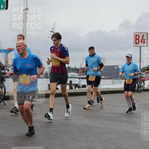13.09.2026 - Kiel Lauf Andreas Tolksdorf http://msf.ph/oto/10463872 13.09.2026 12:04:22 Kiellinie 7392 meine-sportfotos.de