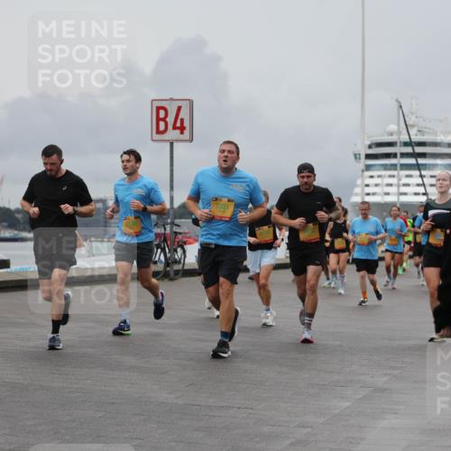 13.09.2026 - Kiel Lauf Andreas Tolksdorf http://msf.ph/oto/10463893 13.09.2026 12:04:24 Kiellinie 4, 4130, 7221, 8192 meine-sportfotos.de