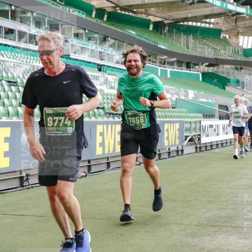 13.09.2026 - 21. swb-Marathon Bremen Michael Burmester http://msf.ph/oto/10463938 13.09.2026 13:12:52 Laufen im Stadion 118, 183, 270, 278, 349, 514, 576, 600, 695, 702, 703, 843, 933, 950, 1005, 1113, 1143, 1226, 1286, 1334, 1426, 1435, 1596, 1641, 1849, 1851, 1936, 1991, 2005, 2079, 2248, 2264, 2281, 2336, 2353, 2375, 2377, 2398, 2426, 2439, 2461, 2478, 2505, 2612, 2659, 2665, 2673, 2684, 2765, 2773, 2792, 2804, 2815, 2816, 2822, 2850, 2860, 2884, 2895, 2907, 2921, 2963, 2966, 2972, 2975, 2976, 3016, 3027, 3079, 3082, 3143, 3155, 3253, 3277, 3293, 3308, 3313, 3328, 3349, 3434 meine-sportfotos.de