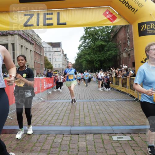 13.09.2026 - Kiel Lauf Yannick Fuchs http://msf.ph/oto/10463943 13.09.2026 09:56:03 Ziel 1176, 1961, 4388, 5056, 8521, 10248, 10267, 10787, 11385, 11886, 1589, 2227, 4121, 4174, 5824, 5986, 7087, 7846, 8248, 8408, 8976, 9226, 9399, 9741, 11421, 11962, 11970, 12142, 12261, 12463, 50, 51, 2949, 3228, 3229, 6172, 6515, 6968, 8832, 9115, 11357, 11790, 12735, 12736, 12752, 1495, 2061, 5824, 11421 meine-sportfotos.de