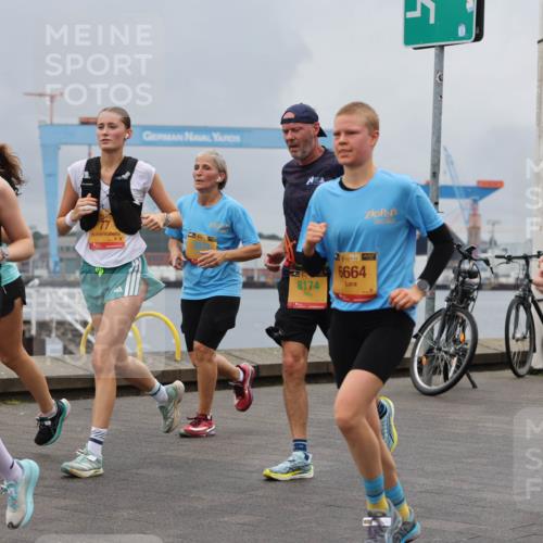 13.09.2026 - Kiel Lauf Andreas Tolksdorf http://msf.ph/oto/10464053 13.09.2026 12:04:33 Kiellinie 1, 39, 4113, 77, 4, 8174, 392, 6664 meine-sportfotos.de