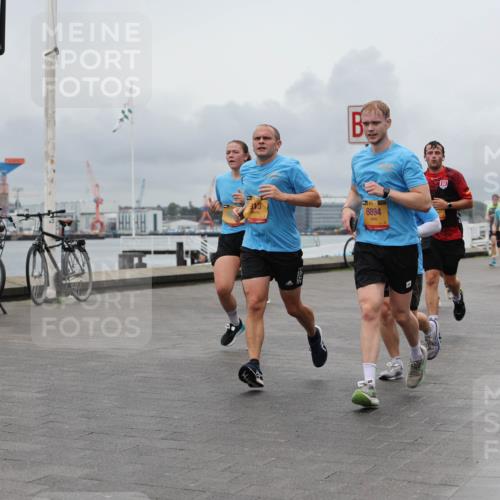 13.09.2026 - Kiel Lauf Andreas Tolksdorf http://msf.ph/oto/10464106 13.09.2026 12:04:38 Kiellinie 8894, 8900 meine-sportfotos.de