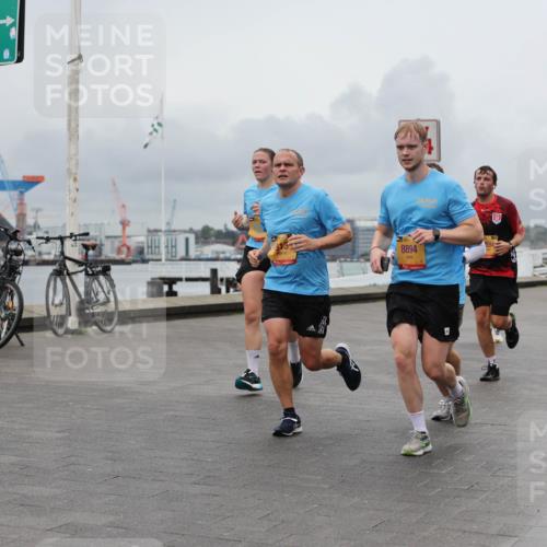 13.09.2026 - Kiel Lauf Andreas Tolksdorf http://msf.ph/oto/10464112 13.09.2026 12:04:38 Kiellinie 38, 8894, 8900 meine-sportfotos.de