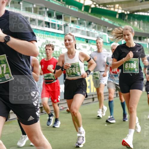 13.09.2026 - 21. swb-Marathon Bremen Michael Burmester http://msf.ph/oto/10464120 13.09.2026 12:56:06 Laufen im Stadion 201, 205, 307, 388, 411, 431, 465, 495, 655, 769, 854, 876, 913, 926, 948, 1058, 1130, 1197, 1390, 1537, 1599, 1601, 1645, 1750, 1972, 2001, 2040, 2122, 2125, 2234, 2251, 2260, 2319, 2383, 2390, 2473, 2474, 2535, 2604, 2634, 2671, 2733, 2761, 2812, 2922, 2948, 3057, 3119, 3134, 3175, 3192, 3202, 3241, 3246, 3290, 3346, 3348, 3356, 3411, 3458, 3508, 3706, 3716, 3813, 3836, 4135, 4137, 4171, 4413, 4455, 4479, 4733, 5277, 5430, 5530, 6106, 2498, 3085 meine-sportfotos.de