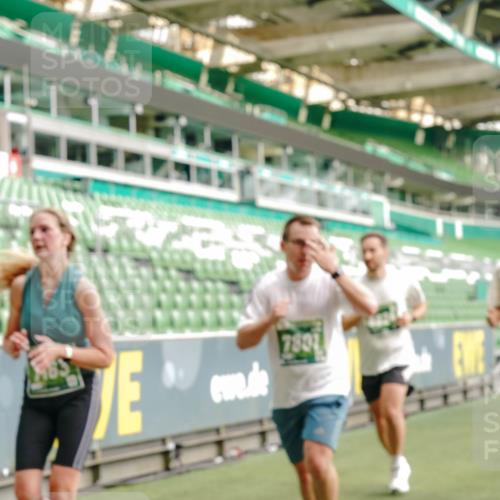 13.09.2026 - 21. swb-Marathon Bremen Michael Burmester http://msf.ph/oto/10464270 13.09.2026 12:56:10 Laufen im Stadion 201, 205, 307, 388, 411, 431, 465, 495, 655, 769, 854, 857, 876, 913, 926, 948, 1058, 1130, 1197, 1390, 1537, 1599, 1601, 1645, 1750, 1972, 2001, 2040, 2122, 2125, 2234, 2251, 2260, 2319, 2383, 2473, 2474, 2535, 2604, 2634, 2671, 2761, 2812, 2922, 2948, 3057, 3119, 3134, 3175, 3192, 3202, 3246, 3290, 3346, 3348, 3411, 3458, 3508, 3706, 3716, 3813, 3836, 4135, 4137, 4171, 4413, 4455, 4479, 4733, 5277, 5430, 5530, 6106, 2498, 3085 meine-sportfotos.de