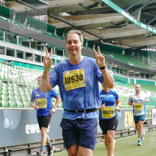 13.09.2026 - 21. swb-Marathon Bremen Michael Burmester http://msf.ph/oto/10464324 13.09.2026 10:35:09 Laufen im Stadion 10093, 10144, 10147, 10152, 10157, 10173, 10175, 10177, 10181, 10182, 10185, 10195, 10240, 10245, 10254, 10309, 10355, 10356, 10357, 10367, 10368, 10369, 10377, 10409, 10415, 10427, 10460, 10473, 10477, 10485, 10492, 10528, 10559, 10604, 10617, 10636, 10639, 10668, 10669, 10677, 10691, 10699, 10700, 10715, 10772, 10787, 10828, 10857, 10914, 10928, 11126, 11162, 11343, 11803, 11965, 10146, 10222 meine-sportfotos.de
