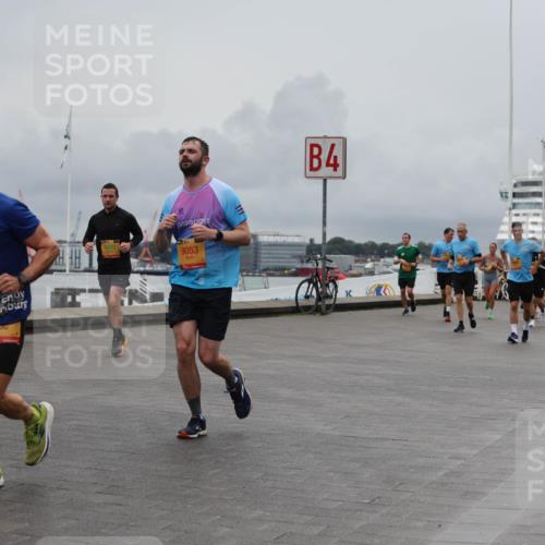 13.09.2026 - Kiel Lauf Andreas Tolksdorf http://msf.ph/oto/10464379 13.09.2026 12:04:48 Kiellinie 200, 9053, 4, 3, 20 meine-sportfotos.de