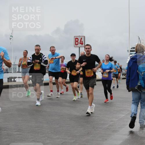 13.09.2026 - Kiel Lauf Andreas Tolksdorf http://msf.ph/oto/10464487 13.09.2026 12:04:55 Kiellinie 1236, 7645, 12612, 4, 9813, 3 meine-sportfotos.de