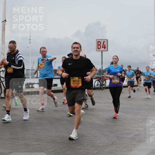 13.09.2026 - Kiel Lauf Andreas Tolksdorf http://msf.ph/oto/10464516 13.09.2026 12:04:56 Kiellinie 8293, 667, 1, 39, 9813, 4 meine-sportfotos.de