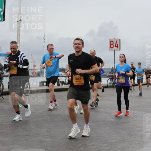 13.09.2026 - Kiel Lauf Andreas Tolksdorf http://msf.ph/oto/10464522 13.09.2026 12:04:56 Kiellinie 8293, 2612, 667, 9813, 4 meine-sportfotos.de