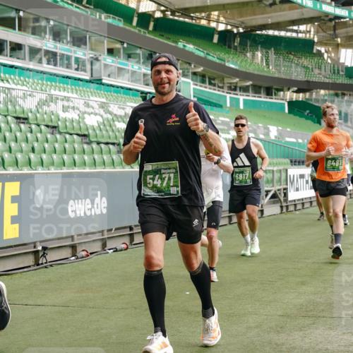 13.09.2026 - 21. swb-Marathon Bremen Michael Burmester http://msf.ph/oto/10464544 13.09.2026 12:56:15 Laufen im Stadion 205, 307, 388, 411, 431, 465, 495, 655, 769, 854, 857, 876, 913, 926, 948, 1058, 1130, 1197, 1390, 1537, 1599, 1601, 1645, 1750, 1972, 2001, 2040, 2122, 2125, 2234, 2251, 2260, 2319, 2383, 2473, 2474, 2535, 2604, 2634, 2640, 2671, 2761, 2812, 2948, 3057, 3078, 3119, 3134, 3175, 3192, 3202, 3246, 3290, 3346, 3348, 3411, 3458, 3508, 3514, 3706, 3716, 3813, 3836, 4135, 4137, 4171, 4413, 4455, 4479, 4733, 5277, 5430, 5530, 6106, 2498, 3085 meine-sportfotos.de