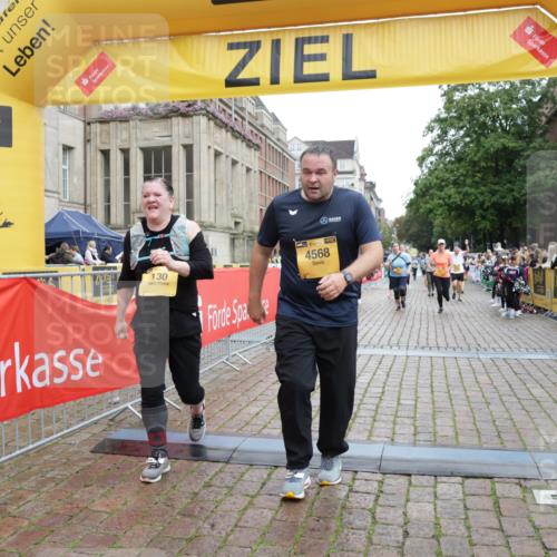 13.09.2026 - Kiel Lauf Yannick Fuchs http://msf.ph/oto/10464586 13.09.2026 09:57:15 Ziel 130, 2486, 3114, 4097, 4568, 4631, 5468, 5776, 6243, 6932, 7786, 8113, 11042, 11095, 11245, 12507, 3684, 4641, 4643, 5938, 7509, 7548, 8599, 8824, 9692, 10206, 12580, 1122, 3427, 4567, 6173, 6735, 7358, 7359, 8103, 11014, 1746, 1774, 2655, 10206, 12072 meine-sportfotos.de