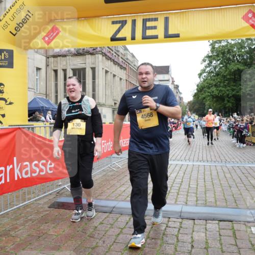 13.09.2026 - Kiel Lauf Yannick Fuchs http://msf.ph/oto/10464594 13.09.2026 09:57:15 Ziel 130, 2486, 3114, 4097, 4568, 4631, 5468, 5776, 6243, 6932, 7786, 8113, 11042, 11095, 11245, 12507, 3684, 4641, 4643, 5938, 7509, 7548, 8599, 8824, 9692, 10206, 12580, 1122, 3427, 4567, 6173, 6735, 7358, 7359, 8103, 11014, 1746, 1774, 2655, 10206, 12072 meine-sportfotos.de