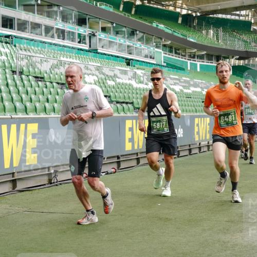 13.09.2026 - 21. swb-Marathon Bremen Michael Burmester http://msf.ph/oto/10464620 13.09.2026 12:56:16 Laufen im Stadion 205, 307, 388, 411, 431, 465, 495, 655, 769, 854, 857, 876, 913, 926, 948, 1058, 1130, 1197, 1390, 1537, 1599, 1601, 1645, 1750, 1972, 2001, 2040, 2122, 2125, 2234, 2251, 2260, 2319, 2383, 2473, 2474, 2535, 2604, 2634, 2640, 2671, 2761, 2812, 2948, 3057, 3078, 3119, 3134, 3175, 3192, 3202, 3246, 3290, 3346, 3348, 3411, 3450, 3458, 3508, 3514, 3634, 3706, 3716, 3813, 3836, 4135, 4137, 4171, 4413, 4455, 4479, 4733, 5277, 5430, 5530, 6106, 2498, 3085 meine-sportfotos.de