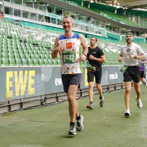 13.09.2026 - 21. swb-Marathon Bremen Michael Burmester http://msf.ph/oto/10464792 13.09.2026 12:56:19 Laufen im Stadion 205, 307, 388, 411, 431, 465, 495, 655, 769, 854, 857, 876, 913, 926, 948, 1058, 1130, 1197, 1390, 1537, 1599, 1601, 1645, 1750, 1972, 2001, 2040, 2122, 2125, 2234, 2251, 2260, 2319, 2383, 2473, 2493, 2535, 2604, 2634, 2640, 2671, 2761, 2812, 2948, 3057, 3078, 3119, 3175, 3192, 3202, 3246, 3290, 3346, 3348, 3411, 3450, 3458, 3508, 3514, 3634, 3706, 3716, 3760, 3813, 3836, 4135, 4137, 4171, 4413, 4455, 4479, 4733, 5277, 5430, 5530, 6106, 2498, 3085 meine-sportfotos.de