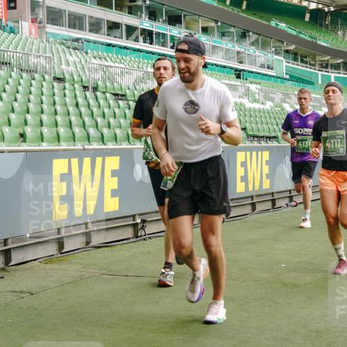 13.09.2026 - 21. swb-Marathon Bremen Michael Burmester http://msf.ph/oto/10464862 13.09.2026 12:56:21 Laufen im Stadion 205, 307, 388, 411, 431, 465, 495, 655, 769, 854, 857, 876, 913, 926, 948, 1058, 1130, 1197, 1390, 1537, 1599, 1601, 1645, 1750, 1972, 2001, 2040, 2051, 2075, 2122, 2125, 2234, 2251, 2260, 2319, 2383, 2473, 2493, 2535, 2604, 2634, 2640, 2671, 2761, 2812, 2948, 3057, 3078, 3119, 3192, 3202, 3246, 3290, 3346, 3348, 3411, 3450, 3458, 3508, 3514, 3634, 3706, 3716, 3760, 3813, 3836, 4135, 4137, 4171, 4413, 4455, 4479, 4733, 5277, 5430, 5530, 6106, 2498, 3085 meine-sportfotos.de