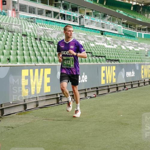 13.09.2026 - 21. swb-Marathon Bremen Michael Burmester http://msf.ph/oto/10464924 13.09.2026 12:56:22 Laufen im Stadion 205, 307, 388, 411, 431, 465, 495, 655, 769, 854, 857, 876, 913, 926, 948, 1058, 1130, 1197, 1390, 1537, 1601, 1645, 1750, 1900, 1972, 2001, 2040, 2051, 2075, 2122, 2125, 2234, 2251, 2260, 2319, 2473, 2493, 2535, 2604, 2634, 2640, 2671, 2761, 2812, 2948, 3057, 3078, 3119, 3192, 3202, 3246, 3290, 3346, 3348, 3411, 3450, 3458, 3508, 3514, 3634, 3706, 3716, 3760, 3813, 3836, 4135, 4137, 4171, 4413, 4455, 4479, 4733, 5277, 5430, 5530, 6106, 2498, 3085 meine-sportfotos.de