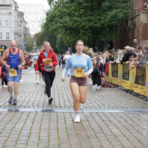 13.09.2026 - Kiel Lauf Yannick Fuchs http://msf.ph/oto/10465032 13.09.2026 09:57:41 Ziel 818, 1296, 3317, 3427, 4567, 4808, 6735, 7358, 7359, 8853, 9998, 10943, 130, 1122, 2486, 3114, 4097, 4568, 4631, 5468, 5776, 6173, 6243, 6932, 7786, 8103, 8113, 11014, 11042, 11095, 11245, 12507, 2406, 5688, 6253, 8352, 5468, 11042, 12580 meine-sportfotos.de
