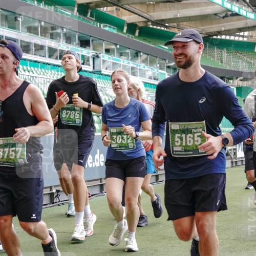 13.09.2026 - 21. swb-Marathon Bremen Michael Burmester http://msf.ph/oto/10465082 13.09.2026 13:13:07 Laufen im Stadion 118, 183, 270, 278, 349, 514, 576, 600, 631, 695, 702, 843, 933, 950, 1005, 1113, 1143, 1226, 1286, 1334, 1426, 1435, 1596, 1641, 1849, 1851, 1991, 2005, 2035, 2079, 2248, 2264, 2336, 2375, 2377, 2387, 2398, 2426, 2439, 2457, 2461, 2478, 2505, 2540, 2612, 2659, 2665, 2673, 2684, 2693, 2765, 2773, 2792, 2815, 2816, 2822, 2850, 2860, 2884, 2895, 2921, 2963, 2966, 2972, 2975, 3016, 3027, 3079, 3111, 3143, 3155, 3209, 3253, 3277, 3293, 3304, 3308, 3313, 3349, 3434 meine-sportfotos.de