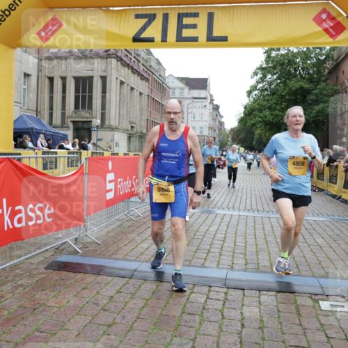 13.09.2026 - Kiel Lauf Yannick Fuchs http://msf.ph/oto/10465089 13.09.2026 09:57:46 Ziel 818, 1296, 2406, 3317, 4808, 8853, 9998, 10943, 1122, 2486, 3114, 3427, 4097, 4567, 5776, 6173, 6243, 6735, 6932, 7358, 7359, 7786, 8103, 8113, 11014, 11095, 11245, 12507, 5688, 6253, 8352, 130, 4568, 4631, 5468, 11042 meine-sportfotos.de