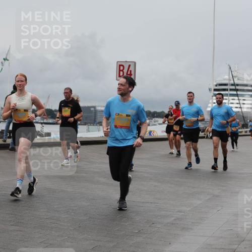 13.09.2026 - Kiel Lauf Andreas Tolksdorf http://msf.ph/oto/10465119 13.09.2026 12:05:46 Kiellinie 1004, 39, 5807, 4 meine-sportfotos.de