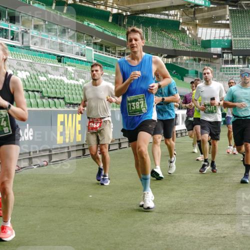 13.09.2026 - 21. swb-Marathon Bremen Michael Burmester http://msf.ph/oto/10465133 13.09.2026 12:56:27 Laufen im Stadion 205, 307, 388, 411, 431, 465, 655, 769, 854, 857, 876, 913, 926, 948, 1058, 1130, 1197, 1537, 1601, 1645, 1750, 1809, 1900, 1972, 2001, 2040, 2051, 2075, 2122, 2125, 2251, 2260, 2319, 2473, 2493, 2535, 2604, 2634, 2640, 2671, 2761, 2812, 2948, 3057, 3078, 3119, 3192, 3202, 3246, 3290, 3346, 3348, 3411, 3450, 3458, 3508, 3514, 3634, 3706, 3716, 3760, 3813, 3836, 4135, 4137, 4171, 4316, 4413, 4455, 4479, 4733, 5277, 5430, 5530, 6106, 2498, 3085 meine-sportfotos.de