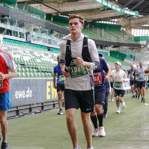 13.09.2026 - 21. swb-Marathon Bremen Michael Burmester http://msf.ph/oto/10465147 13.09.2026 13:13:09 Laufen im Stadion 118, 183, 270, 278, 349, 514, 576, 600, 631, 695, 702, 843, 933, 950, 1005, 1113, 1143, 1226, 1286, 1334, 1426, 1435, 1596, 1641, 1849, 1851, 1991, 2005, 2035, 2079, 2248, 2264, 2336, 2375, 2377, 2387, 2398, 2412, 2426, 2439, 2457, 2461, 2478, 2505, 2540, 2612, 2665, 2673, 2684, 2693, 2765, 2773, 2792, 2815, 2816, 2850, 2860, 2884, 2895, 2921, 2963, 2966, 2972, 2975, 3016, 3079, 3111, 3143, 3155, 3209, 3253, 3277, 3293, 3304, 3308, 3313, 3349, 3434 meine-sportfotos.de