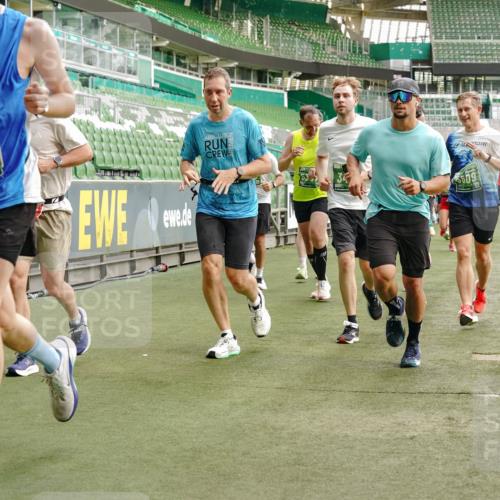 13.09.2026 - 21. swb-Marathon Bremen Michael Burmester http://msf.ph/oto/10465188 13.09.2026 12:56:28 Laufen im Stadion 205, 307, 388, 411, 431, 465, 655, 769, 854, 857, 876, 913, 926, 948, 1058, 1130, 1197, 1537, 1601, 1645, 1750, 1809, 1900, 1972, 2001, 2040, 2051, 2075, 2122, 2251, 2260, 2319, 2473, 2493, 2535, 2604, 2634, 2640, 2671, 2761, 2812, 2948, 3057, 3078, 3119, 3192, 3202, 3246, 3290, 3348, 3411, 3450, 3458, 3508, 3514, 3634, 3706, 3716, 3760, 3813, 3836, 4135, 4137, 4171, 4316, 4413, 4455, 4479, 4733, 5277, 5430, 5530, 6106, 2498, 3085 meine-sportfotos.de
