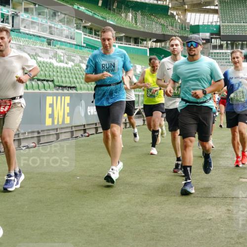 13.09.2026 - 21. swb-Marathon Bremen Michael Burmester http://msf.ph/oto/10465215 13.09.2026 12:56:28 Laufen im Stadion 205, 307, 388, 411, 431, 465, 655, 769, 854, 857, 876, 913, 926, 948, 1058, 1130, 1197, 1537, 1601, 1645, 1750, 1809, 1900, 1972, 2001, 2040, 2051, 2075, 2122, 2251, 2260, 2319, 2473, 2493, 2535, 2604, 2634, 2640, 2671, 2761, 2812, 2948, 3057, 3078, 3119, 3192, 3202, 3246, 3290, 3348, 3411, 3450, 3458, 3508, 3514, 3634, 3706, 3716, 3760, 3813, 3836, 4135, 4137, 4171, 4316, 4413, 4455, 4479, 4733, 5277, 5430, 5530, 6106, 2498, 3085 meine-sportfotos.de