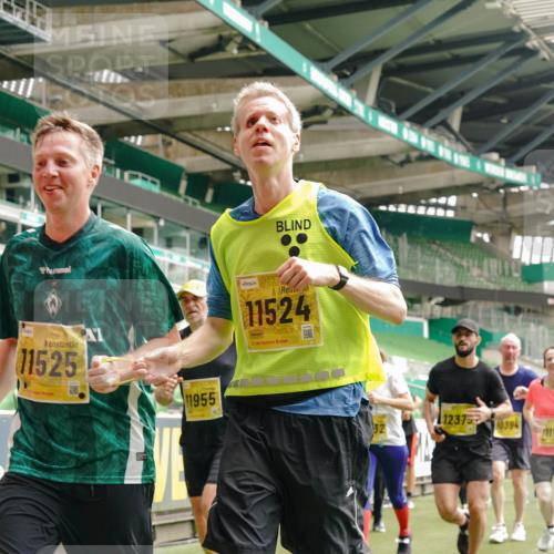 13.09.2026 - 21. swb-Marathon Bremen Michael Burmester http://msf.ph/oto/10465237 13.09.2026 10:35:22 Laufen im Stadion 10093, 10144, 10147, 10152, 10157, 10173, 10175, 10177, 10181, 10182, 10185, 10187, 10195, 10240, 10245, 10254, 10263, 10306, 10309, 10356, 10357, 10367, 10368, 10369, 10377, 10409, 10415, 10427, 10439, 10460, 10473, 10477, 10481, 10485, 10492, 10528, 10559, 10604, 10617, 10636, 10639, 10668, 10669, 10671, 10672, 10677, 10699, 10700, 10715, 10828, 10857, 10914, 10928, 11126, 11162, 11343, 11803, 11965, 10146, 10222 meine-sportfotos.de