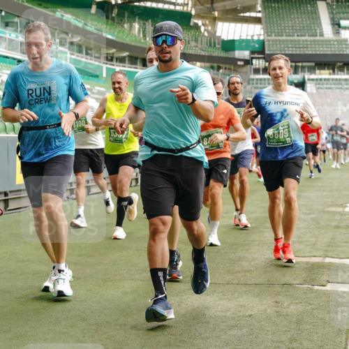 13.09.2026 - 21. swb-Marathon Bremen Michael Burmester http://msf.ph/oto/10465246 13.09.2026 12:56:29 Laufen im Stadion 205, 307, 388, 411, 431, 465, 655, 769, 854, 857, 876, 913, 926, 948, 1058, 1130, 1197, 1537, 1601, 1645, 1750, 1809, 1900, 1972, 2001, 2040, 2051, 2075, 2122, 2251, 2260, 2319, 2473, 2493, 2535, 2604, 2634, 2640, 2671, 2761, 2812, 2948, 3057, 3078, 3119, 3192, 3202, 3290, 3348, 3411, 3450, 3458, 3508, 3514, 3634, 3706, 3716, 3760, 3813, 3836, 4135, 4137, 4171, 4316, 4413, 4455, 4479, 4733, 5277, 5430, 5530, 6106, 2498, 3085 meine-sportfotos.de