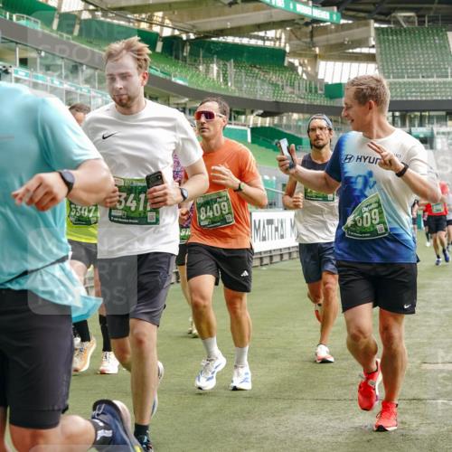 13.09.2026 - 21. swb-Marathon Bremen Michael Burmester http://msf.ph/oto/10465309 13.09.2026 12:56:29 Laufen im Stadion 205, 307, 388, 411, 431, 465, 655, 769, 854, 857, 876, 913, 926, 948, 1058, 1130, 1197, 1537, 1601, 1645, 1750, 1809, 1900, 1972, 2001, 2040, 2051, 2075, 2122, 2251, 2260, 2319, 2473, 2493, 2535, 2604, 2634, 2640, 2671, 2761, 2812, 2948, 3057, 3078, 3119, 3192, 3202, 3290, 3348, 3411, 3450, 3458, 3508, 3514, 3634, 3706, 3716, 3760, 3813, 3836, 4135, 4137, 4171, 4316, 4413, 4455, 4479, 4733, 5277, 5430, 5530, 6106, 2498, 3085 meine-sportfotos.de