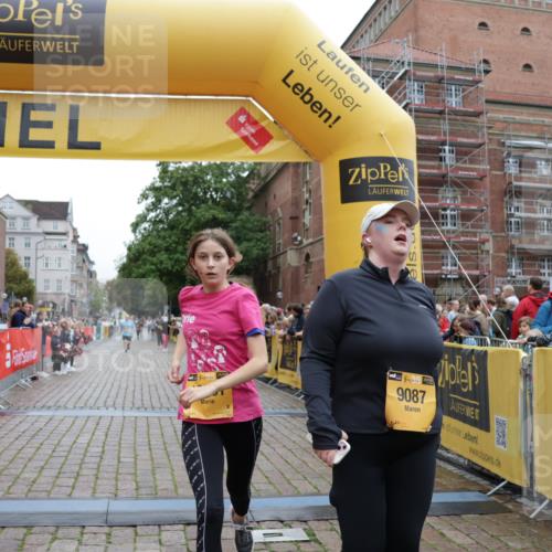13.09.2026 - Kiel Lauf Yannick Fuchs http://msf.ph/oto/10465342 13.09.2026 09:58:27 Ziel 5738, 7415, 9087, 12561, 2014, 3279, 3302, 5524, 5688, 6253, 8352, 269, 2103, 5872, 6249, 11463, 1296, 2406, 5688, 8352 meine-sportfotos.de