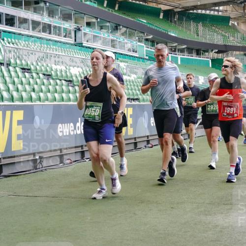 13.09.2026 - 21. swb-Marathon Bremen Michael Burmester http://msf.ph/oto/10465451 13.09.2026 13:13:13 Laufen im Stadion 118, 183, 270, 278, 349, 514, 576, 600, 631, 695, 702, 843, 933, 950, 1005, 1143, 1226, 1286, 1334, 1426, 1435, 1596, 1641, 1849, 1991, 2005, 2035, 2079, 2248, 2264, 2336, 2375, 2377, 2387, 2398, 2412, 2426, 2439, 2457, 2461, 2478, 2505, 2540, 2612, 2665, 2673, 2684, 2693, 2765, 2773, 2792, 2815, 2816, 2850, 2860, 2884, 2895, 2921, 2963, 2966, 2972, 2975, 3016, 3111, 3143, 3155, 3209, 3253, 3277, 3293, 3304, 3308, 3313, 3349, 3434, 3661 meine-sportfotos.de